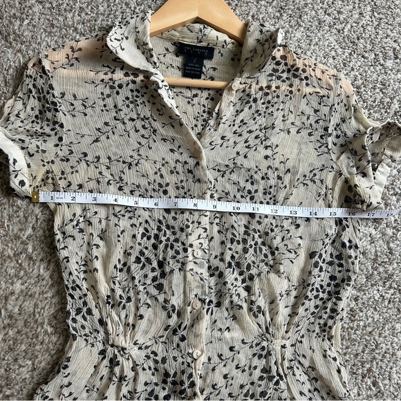The Limited 100% Silk Cream and Black Floral Blouse Lightweight Sheer Small - Picture 4 of 5